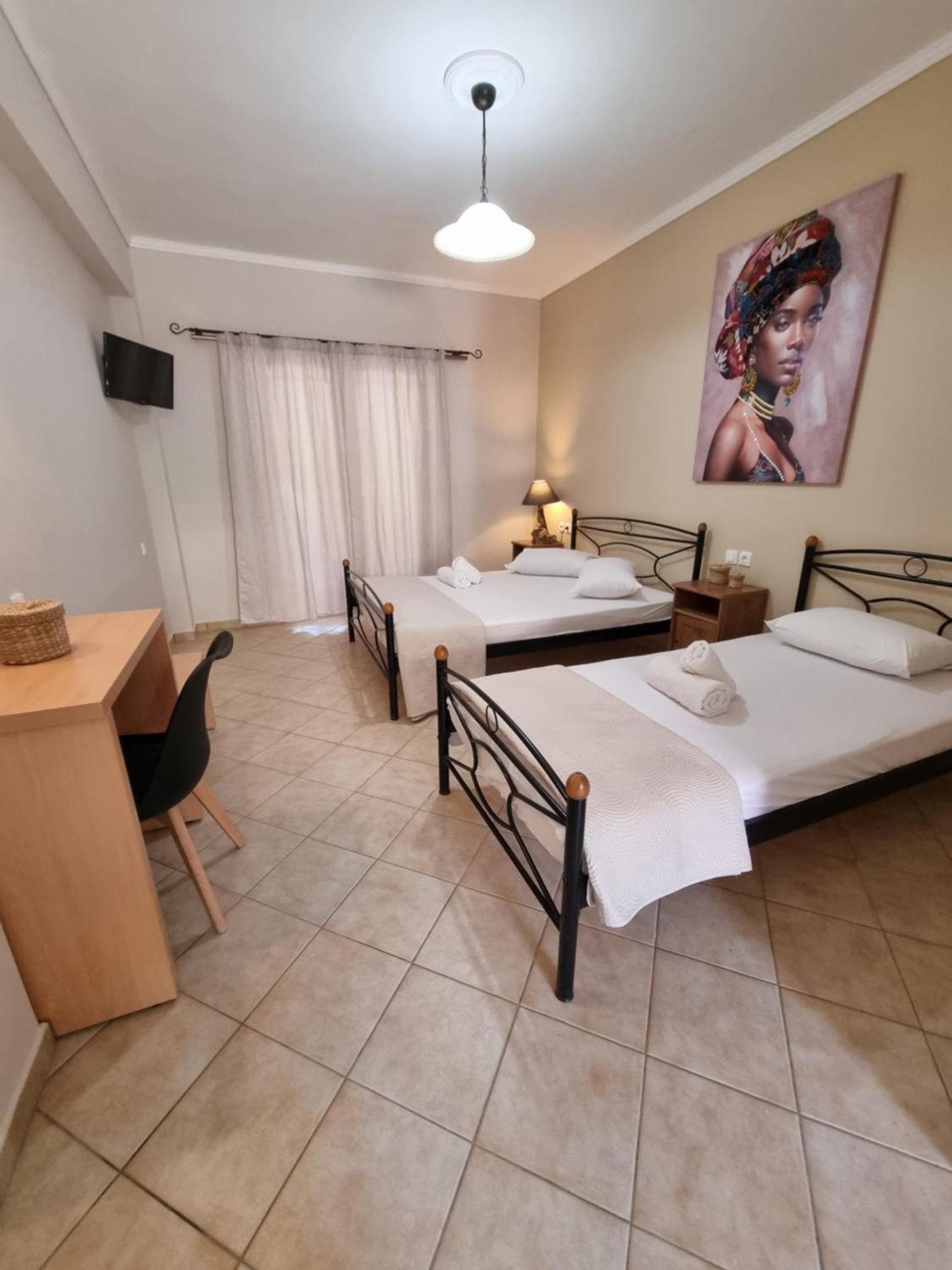 Marathon Studios & Apartments Keri ห้อง รูปภาพ
